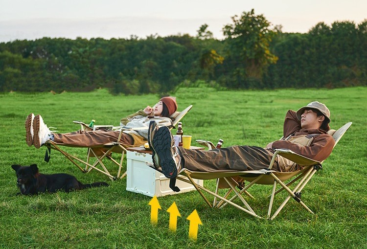 Folding camping chair 16 02