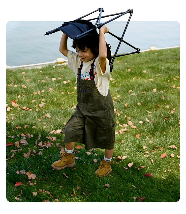 Lightweight picnic stool 20